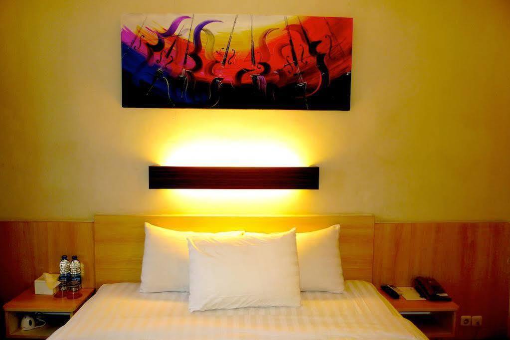 Palloma Hotel Kuta Kuta Lombok Exteriör bild