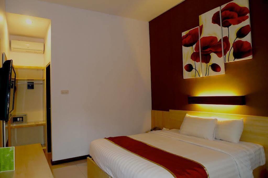 Palloma Hotel Kuta Kuta Lombok Exteriör bild